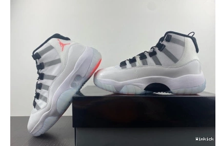 Adapt 11 (CN Plug) White Jordan DD3522-100 0818